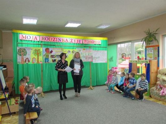 Grafika #37: 20.11.2014 - Rozstrzygnięcie rodzinnego konkursu plastycznego pn. ,, Moja rodzinka żyje zdrowo"