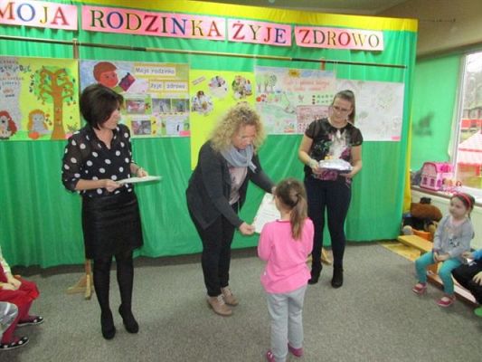 Grafika #42: 20.11.2014 - Rozstrzygnięcie rodzinnego konkursu plastycznego pn. ,, Moja rodzinka żyje zdrowo"