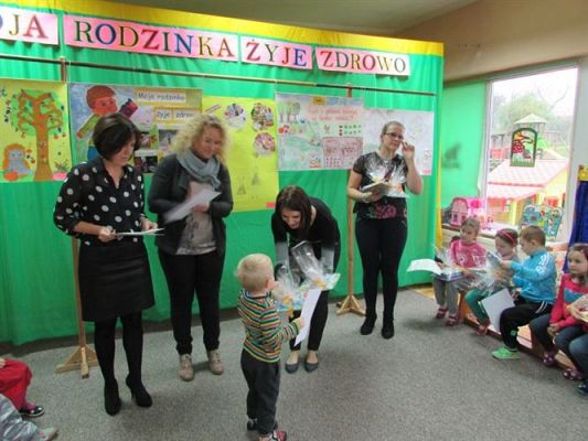 Grafika #47: 20.11.2014 - Rozstrzygnięcie rodzinnego konkursu plastycznego pn. ,, Moja rodzinka żyje zdrowo"