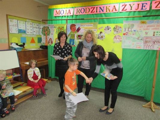 Grafika #50: 20.11.2014 - Rozstrzygnięcie rodzinnego konkursu plastycznego pn. ,, Moja rodzinka żyje zdrowo"