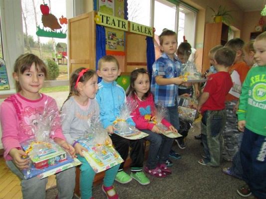 Grafika #57: 20.11.2014 - Rozstrzygnięcie rodzinnego konkursu plastycznego pn. ,, Moja rodzinka żyje zdrowo"