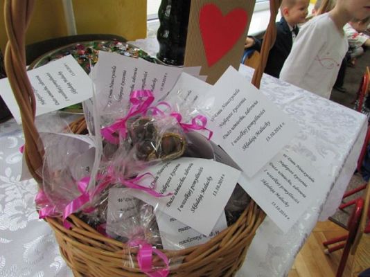 Grafika #10: 13.10.2014 - Dzień Edukacji Narodowej w naszym przedszkolu