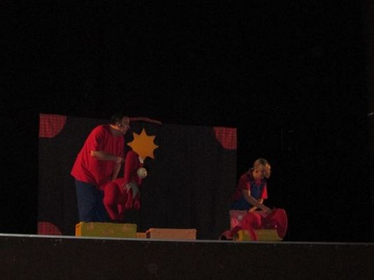 Grafika #37: 09.10.2014 - Przedstawienie teatralne pt. "Witaminowa przygoda"