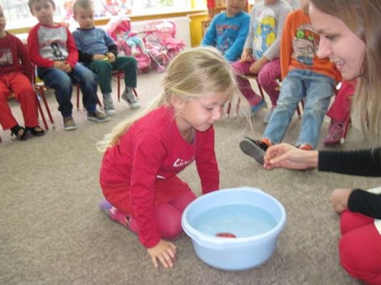 Grafika #3: 30.09.2014 -Kolorowy Dzień Jabłka