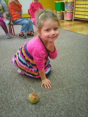 Grafika #77: 30.09.2014 -Kolorowy Dzień Jabłka