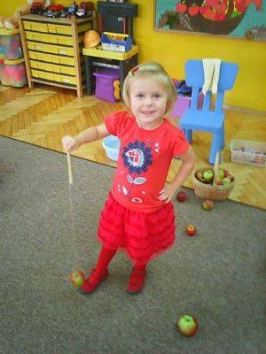 Grafika #82: 30.09.2014 -Kolorowy Dzień Jabłka