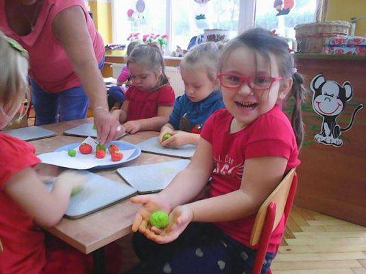 Grafika #86: 30.09.2014 -Kolorowy Dzień Jabłka