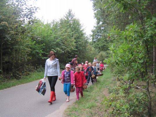 Grafika #32: 19.09.2014 - Wycieczka do lasu w ramach akcji "Sprzątanie Świata"