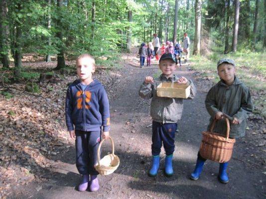 Grafika #70: 19.09.2014 - Wycieczka do lasu w ramach akcji "Sprzątanie Świata"