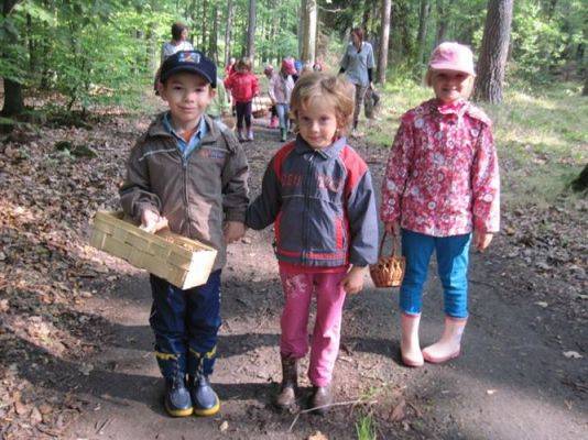 Grafika #71: 19.09.2014 - Wycieczka do lasu w ramach akcji "Sprzątanie Świata"