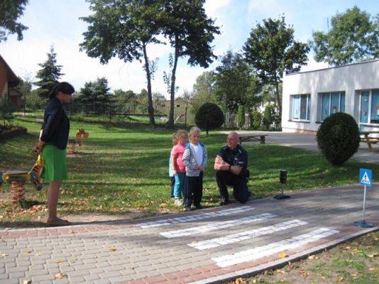 Grafika #19: 16.09.2014 - Spotkanie z policjantem - "Jestem bezpieczny na drodze"