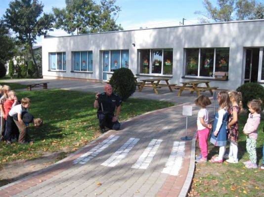 Grafika #25: 16.09.2014 - Spotkanie z policjantem - "Jestem bezpieczny na drodze"