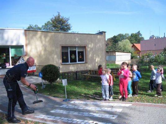 Grafika #29: 16.09.2014 - Spotkanie z policjantem - "Jestem bezpieczny na drodze"