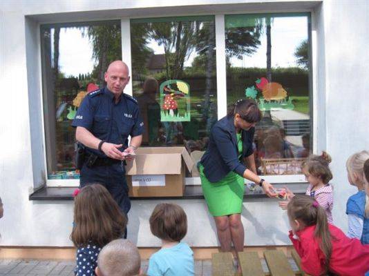 Grafika #33: 16.09.2014 - Spotkanie z policjantem - "Jestem bezpieczny na drodze"