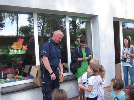 Grafika #43: 16.09.2014 - Spotkanie z policjantem - "Jestem bezpieczny na drodze"