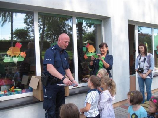 Grafika #44: 16.09.2014 - Spotkanie z policjantem - "Jestem bezpieczny na drodze"