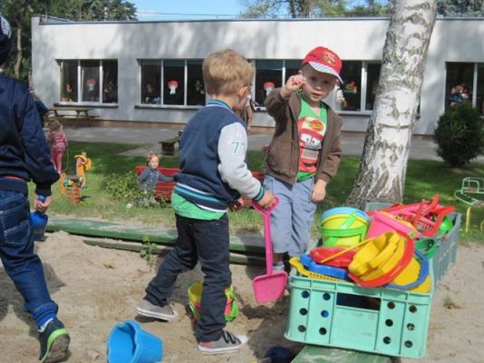 Grafika #8: 08.09.2014 - Zabawy w ogrodzie przedszkolnym