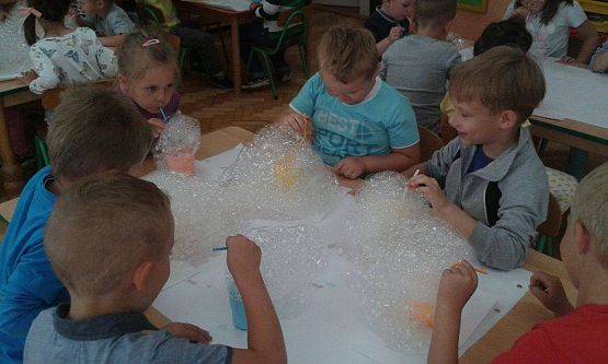 Grafika #10: Wakacyjne zabawy w gr.II