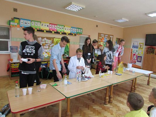 Grafika #5: 16.06.2016 Klub Młodego Odkrywcy w naszym przedszkolu