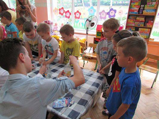 Grafika #10: 16.06.2016 Klub Młodego Odkrywcy w naszym przedszkolu