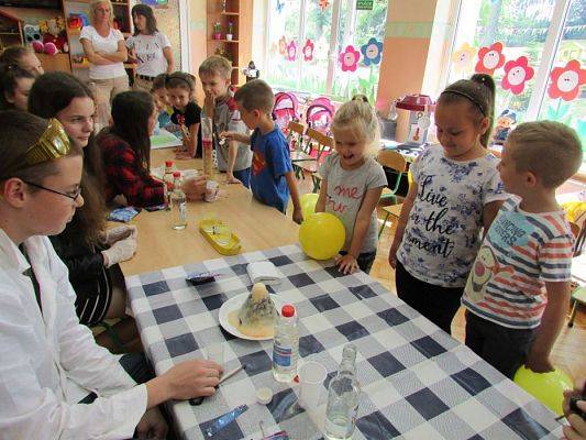 Grafika #39: 16.06.2016 Klub Młodego Odkrywcy w naszym przedszkolu