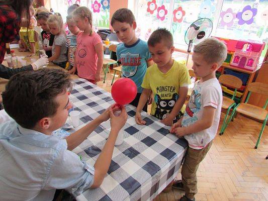 Grafika #45: 16.06.2016 Klub Młodego Odkrywcy w naszym przedszkolu