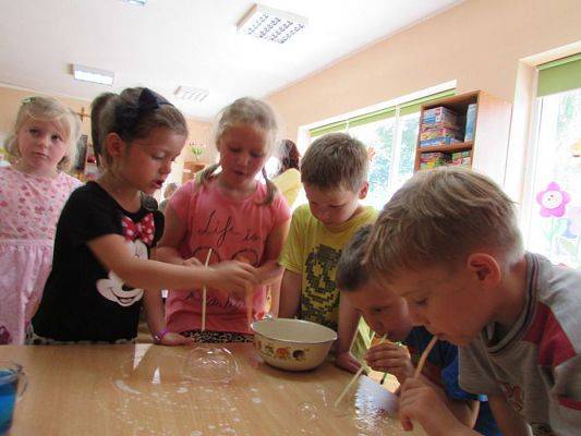 Grafika #52: 16.06.2016 Klub Młodego Odkrywcy w naszym przedszkolu