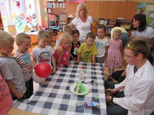 Grafika #64: 16.06.2016 Klub Młodego Odkrywcy w naszym przedszkolu