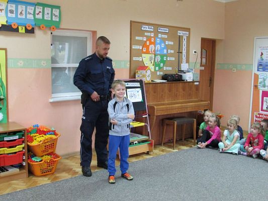 Grafika #13: 16.06.2016 Spotkanie z policjantem