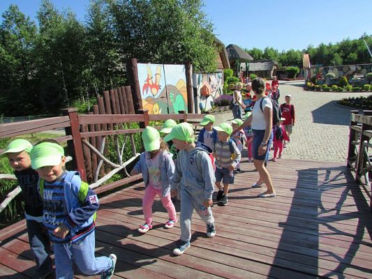 Grafika #12: 07.06.2016 Wycieczka gr. II i III do Parku Dinozaurów cz. I