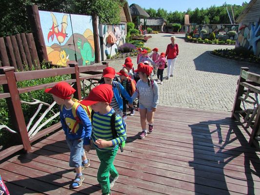 Grafika #13: 07.06.2016 Wycieczka gr. II i III do Parku Dinozaurów cz. I