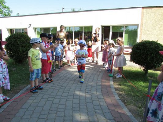 Grafika #1: 03.06.2016 Szafa dziecięcych marzeń - pokaz mody cz.II