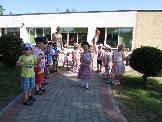 Grafika #5: 03.06.2016 Szafa dziecięcych marzeń - pokaz mody cz.II