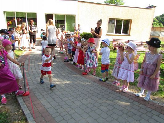 Grafika #13: 03.06.2016 Szafa dziecięcych marzeń - pokaz mody cz.I