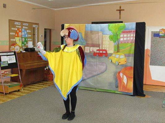 Grafika #29: 30.05.2016 Przedstawienie pt."Dino-nowy przyjaciel"