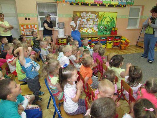 Grafika #31: 30.05.2016 Przedstawienie pt."Dino-nowy przyjaciel"