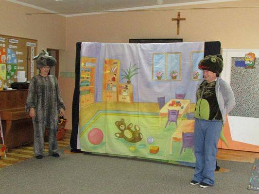 Grafika #36: 30.05.2016 Przedstawienie pt."Dino-nowy przyjaciel"