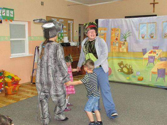 Grafika #39: 30.05.2016 Przedstawienie pt."Dino-nowy przyjaciel"