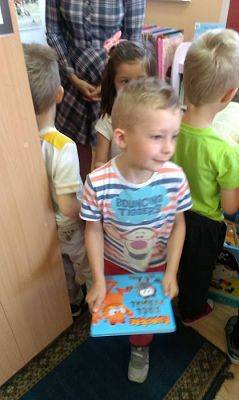 Grafika #9: 10.05.2016 Starszaki z wizytą w bibliotece w Wicku