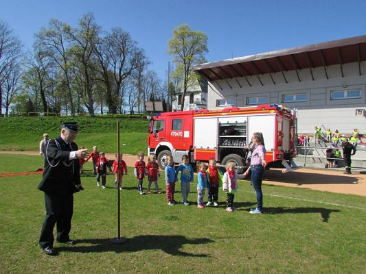 Grafika #16: 05.05.2016 Spotkanie ze Strażakami z OSP w Wicku cz.I