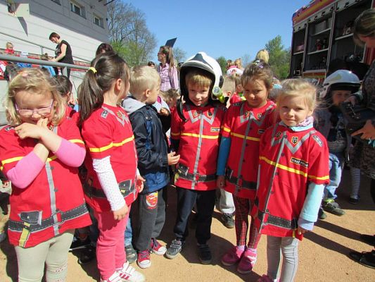 Grafika #48: 05.05.2016 Spotkanie ze Strażakami z OSP w Wicku cz.I