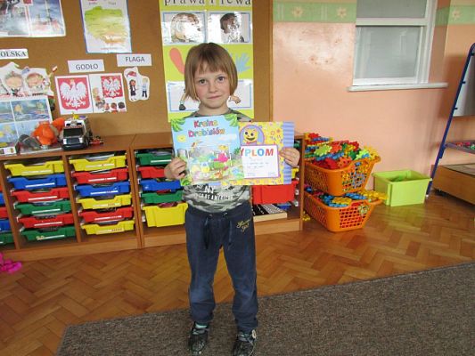 Grafika #7: 29.04.2016 Podsumowanie zajęć w gr.III "Prawa i lewa ręka"