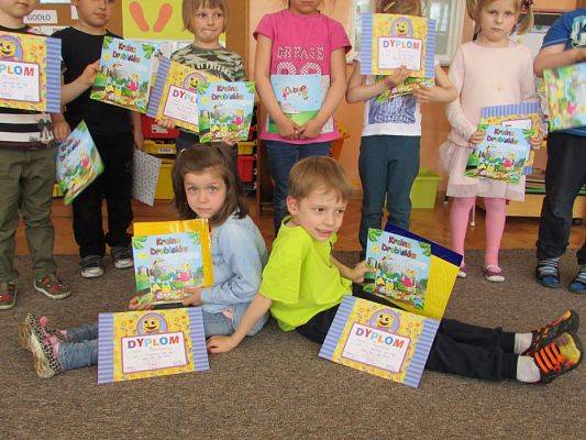 Grafika #16: 29.04.2016 Podsumowanie zajęć w gr.III "Prawa i lewa ręka"