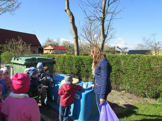 Grafika #51: 21.04.2016 Dzień Ziemi