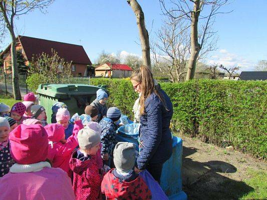 Grafika #52: 21.04.2016 Dzień Ziemi