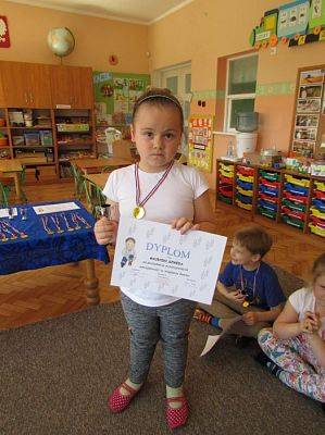 Grafika #12: 15.04.2016 Zakończenie zajęć pt."Nauka wiązania butów"