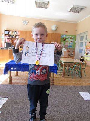 Grafika #38: 15.04.2016 Zakończenie zajęć pt."Nauka wiązania butów"