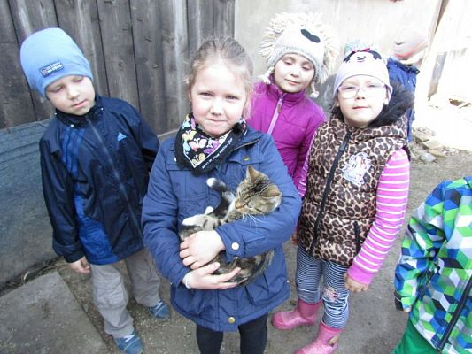 Grafika #25: 08.04.2016 Wycieczka do gospodarstwa rolnego dziadka Zosi