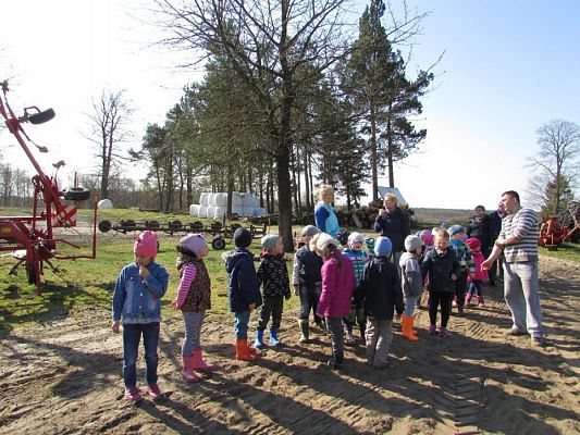 Grafika #69: 08.04.2016 Wycieczka do gospodarstwa rolnego dziadka Zosi