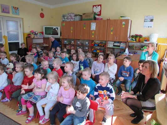 Grafika #2: 01.04.2016 Koncert muzyczny pt."Muzyka ze smyka"